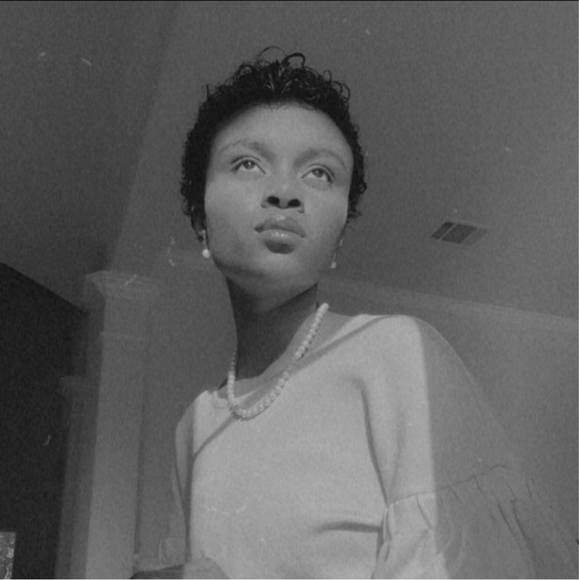 Meet your Posher, Giovanna - Picture 1 of 1